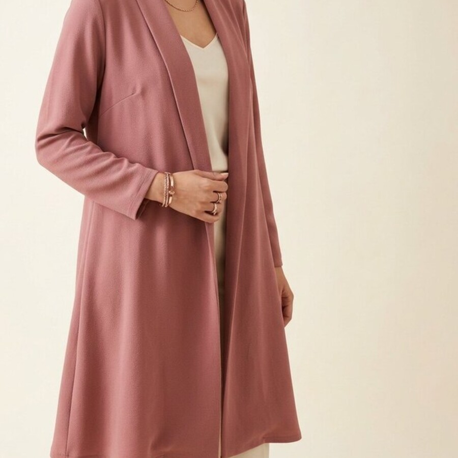 سارا احمدی